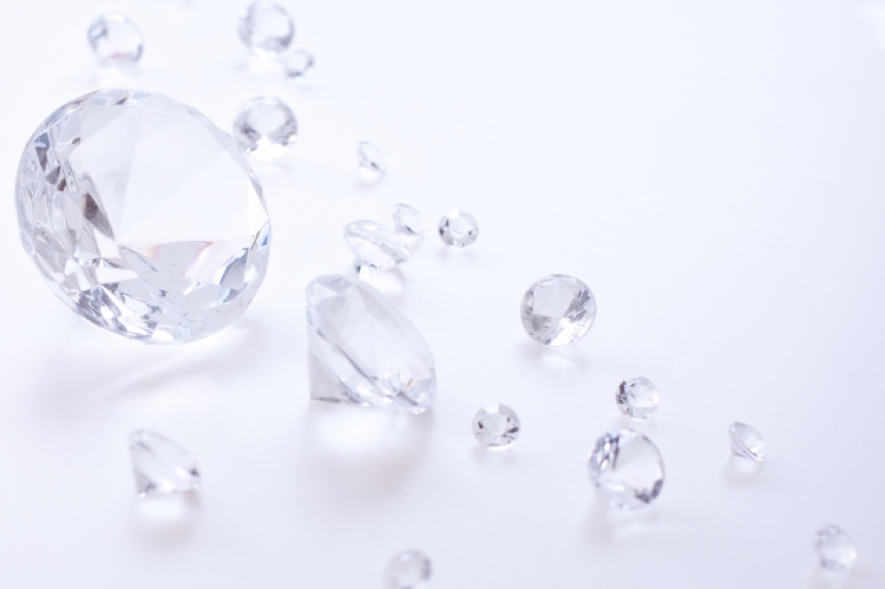 【4月の誕生石】ダイヤモンド・水晶の意味や由来！宝石言葉は？ | All Right Info